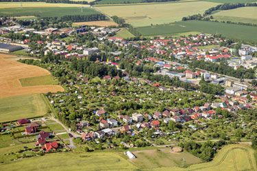 Pohled na Jaselskou ulici a okolí